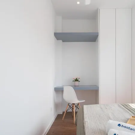 Sunny Bright Flat W Balcony - Ace Location Appartement