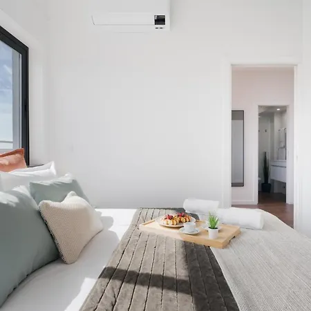Sunny Bright Flat W Balcony - Ace Location Oporto