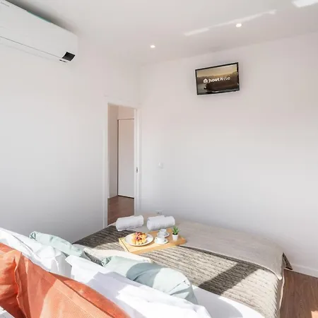Sunny Bright Flat W Balcony - Ace Location Apartment Porto
